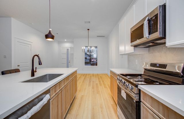 606 4th Street, Humble, TX 77338