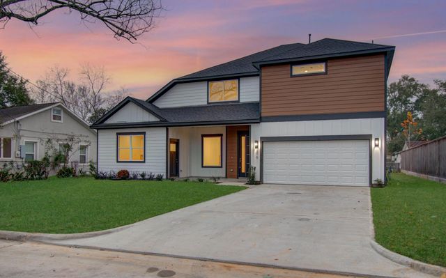 606 4th Street, Humble, TX 77338