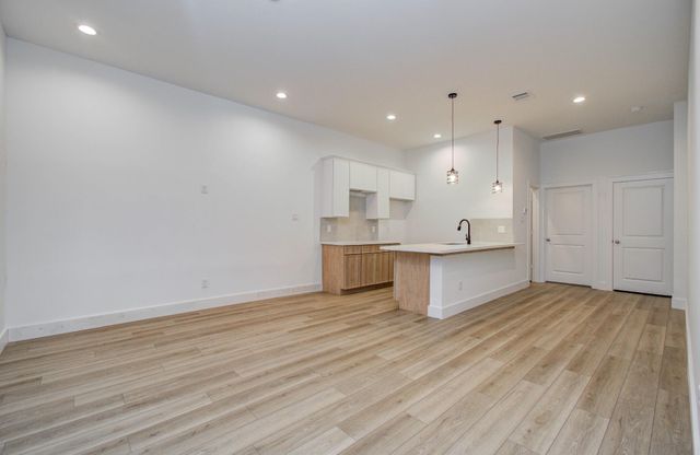 606 4th Street, Humble, TX 77338