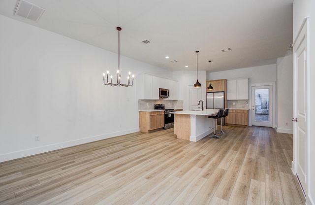 606 4th Street, Humble, TX 77338