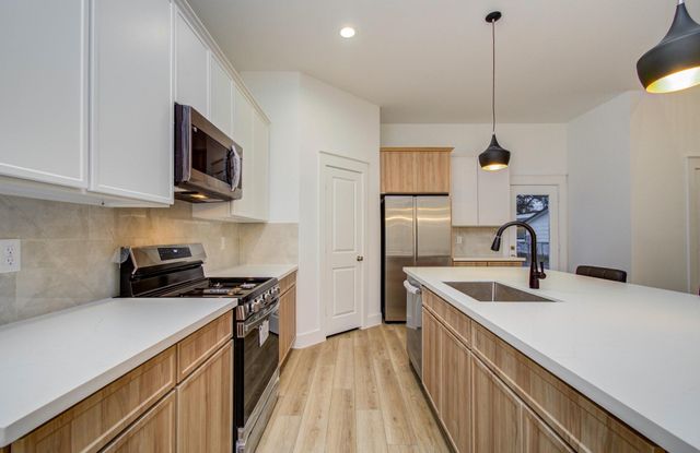 606 4th Street, Humble, TX 77338