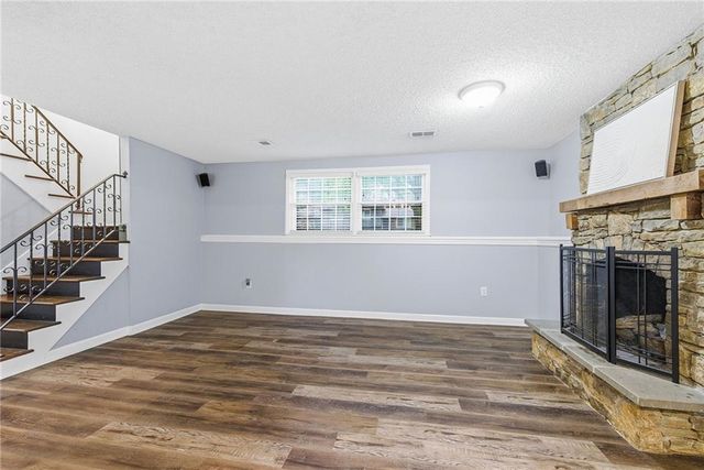 308 S Cardinal Drive, Olathe, KS 66062