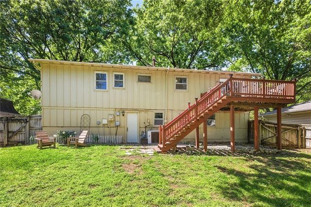 308 S Cardinal Drive, Olathe, KS 66062