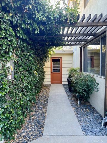 228 W Lemon B, Monrovia, CA 91016