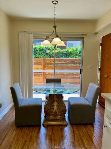 228 W Lemon B, Monrovia, CA 91016