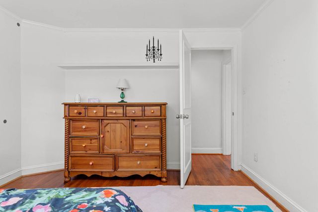 1162 DEWITT RD, Wayne, PA 19087