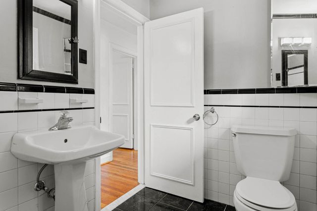 1162 DEWITT RD, Wayne, PA 19087