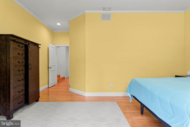 1162 DEWITT RD, Wayne, PA 19087