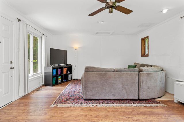 1162 DEWITT RD, Wayne, PA 19087