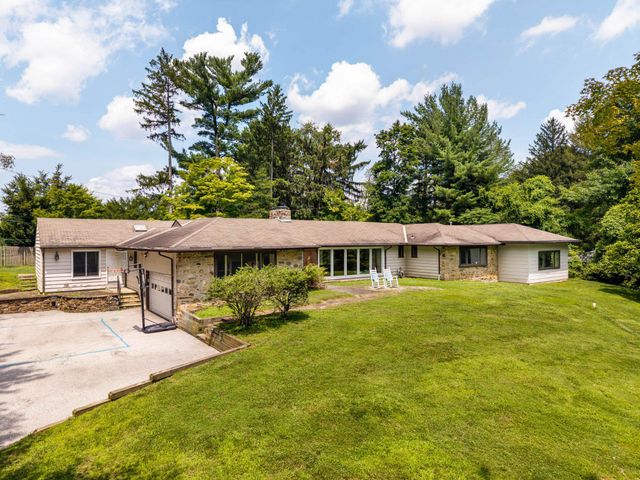 1162 DEWITT RD, Wayne, PA 19087
