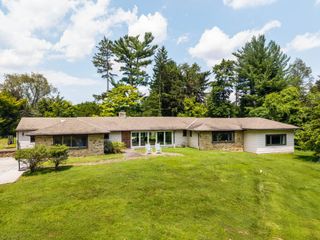 1162 DEWITT RD, Wayne, PA 19087
