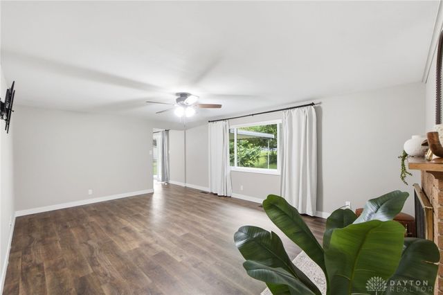 555 Adrian Court, Fairborn, OH 45324