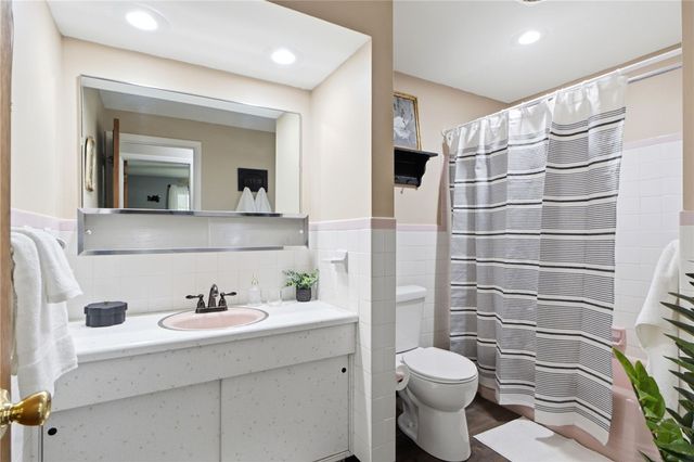 555 Adrian Court, Fairborn, OH 45324