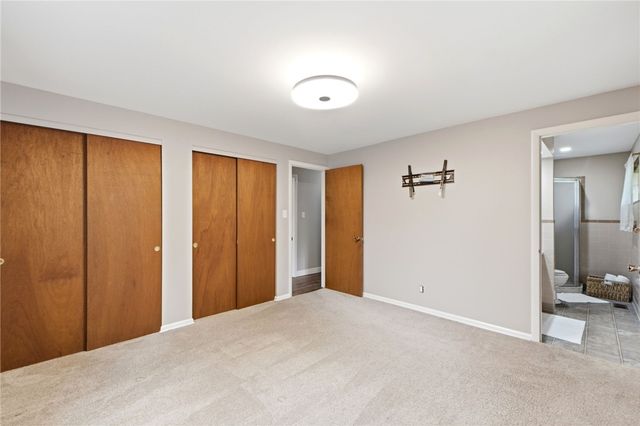 555 Adrian Court, Fairborn, OH 45324