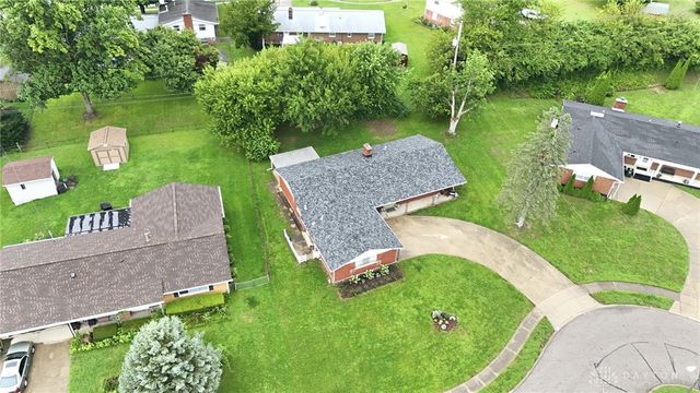 555 Adrian Court, Fairborn, OH 45324