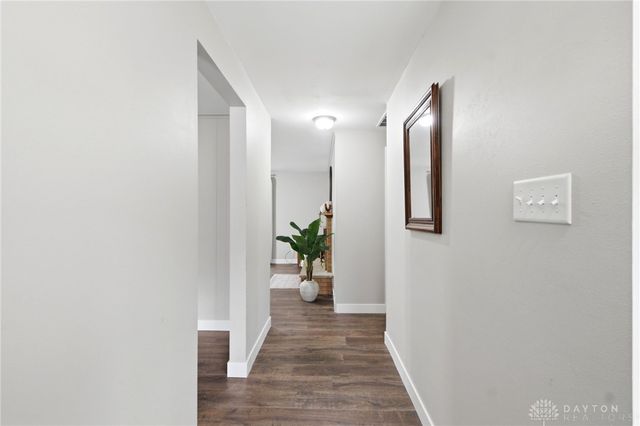 555 Adrian Court, Fairborn, OH 45324