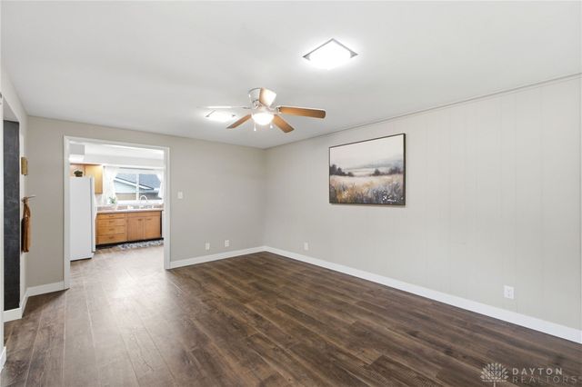 555 Adrian Court, Fairborn, OH 45324