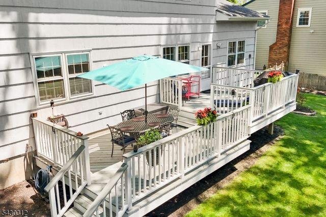 4 Gregmar Ct, Florham Park Boro, NJ 07932