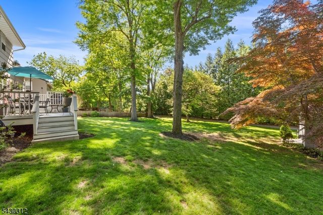 4 Gregmar Ct, Florham Park Boro, NJ 07932