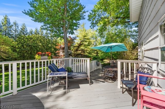 4 Gregmar Ct, Florham Park Boro, NJ 07932