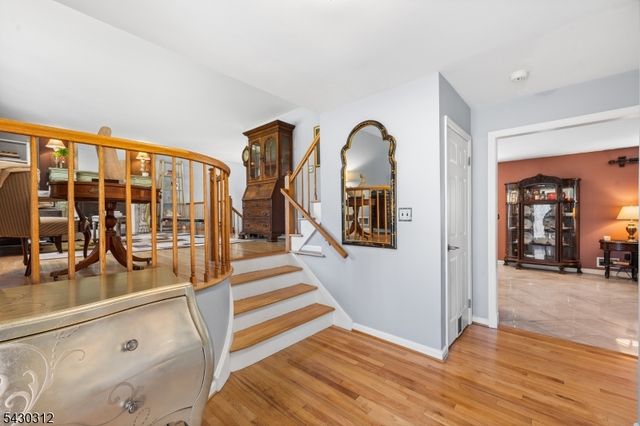 4 Gregmar Ct, Florham Park Boro, NJ 07932