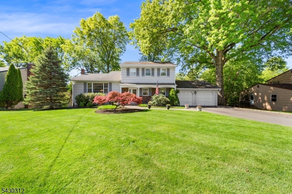 4 Gregmar Ct, Florham Park Boro, NJ 07932