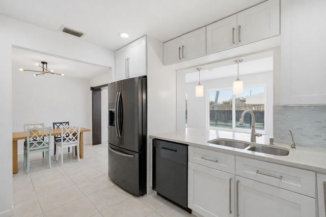 7520 SW 1st Street, Margate, FL 33068