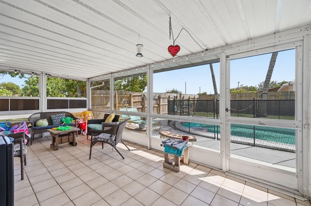 7520 SW 1st Street, Margate, FL 33068