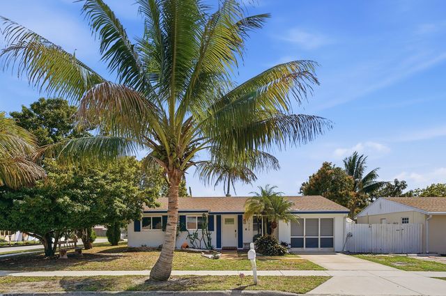 7520 SW 1st Street, Margate, FL 33068