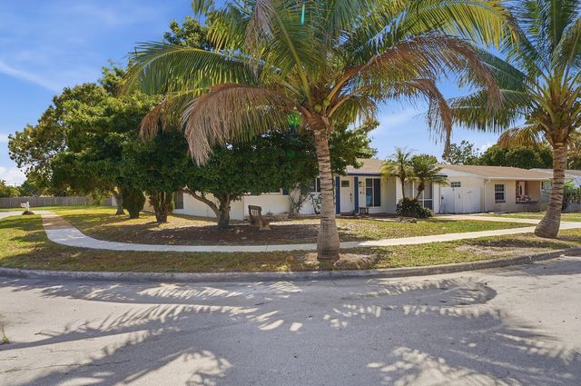 7520 SW 1st Street, Margate, FL 33068