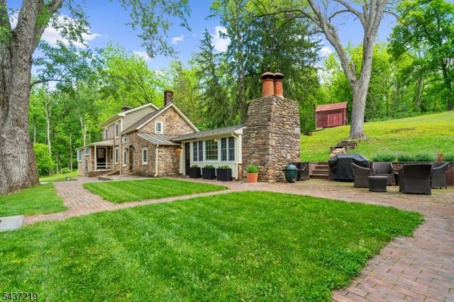 37 Brookville Hollow Rd, Delaware Twp., NJ 08559