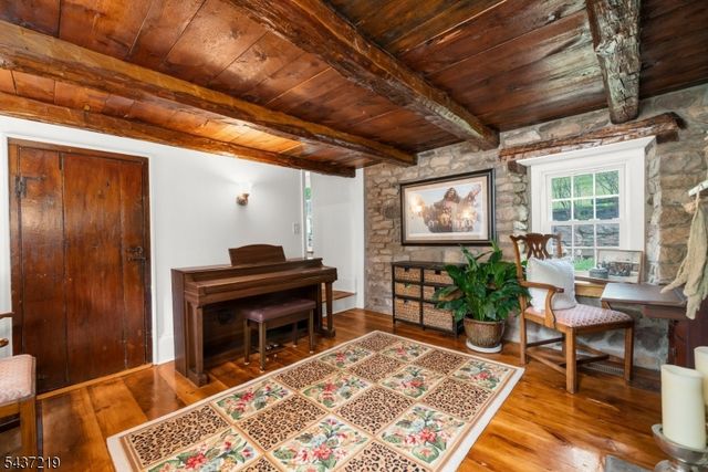 37 Brookville Hollow Rd, Delaware Twp., NJ 08559