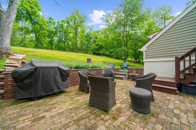 37 Brookville Hollow Rd, Delaware Twp., NJ 08559