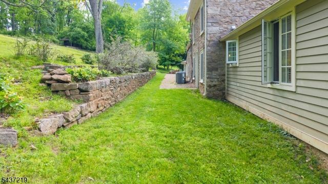 37 Brookville Hollow Rd, Delaware Twp., NJ 08559
