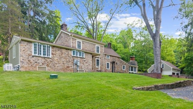 37 Brookville Hollow Rd, Delaware Twp., NJ 08559