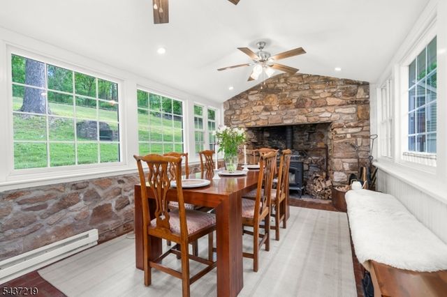 37 Brookville Hollow Rd, Delaware Twp., NJ 08559