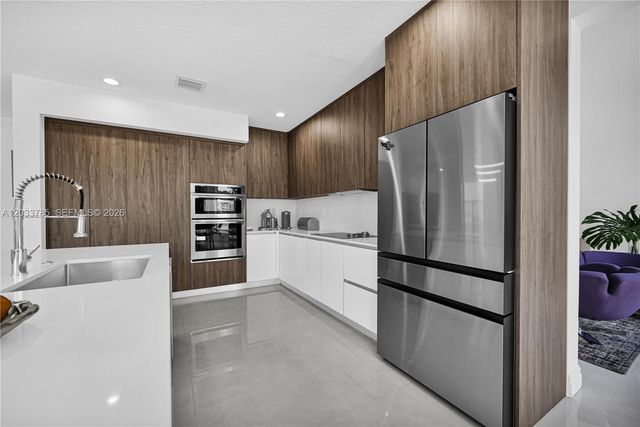 11137 NW 72nd Ter, Doral, FL 33178