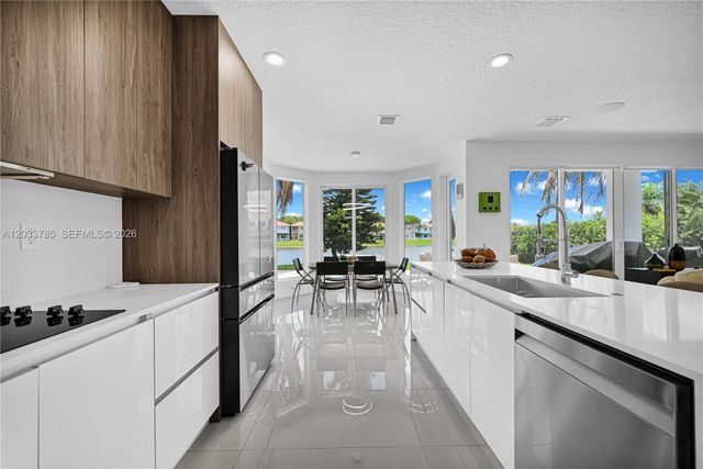 11137 NW 72nd Ter, Doral, FL 33178
