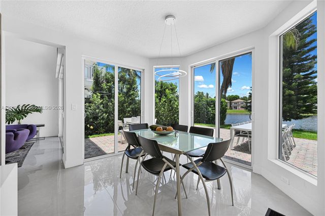 11137 NW 72nd Ter, Doral, FL 33178