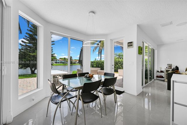 11137 NW 72nd Ter, Doral, FL 33178