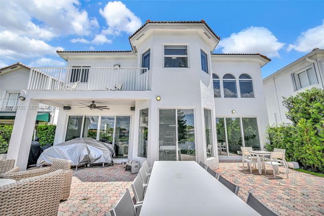 11137 NW 72nd Ter, Doral, FL 33178