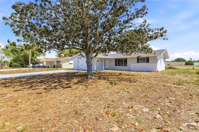 7526 PINEAPPLE LANE, Port Richey, FL 34668
