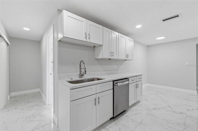 7526 PINEAPPLE LANE, Port Richey, FL 34668