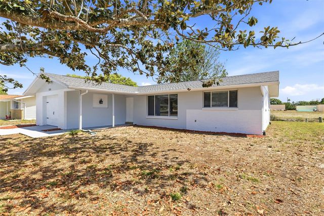 7526 PINEAPPLE LANE, Port Richey, FL 34668