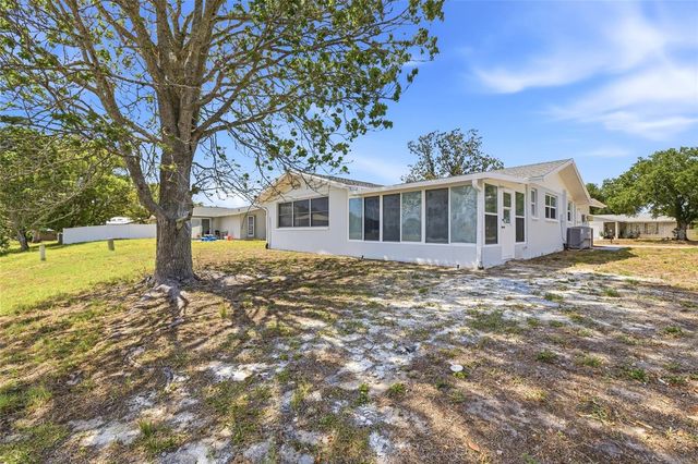 7526 PINEAPPLE LANE, Port Richey, FL 34668