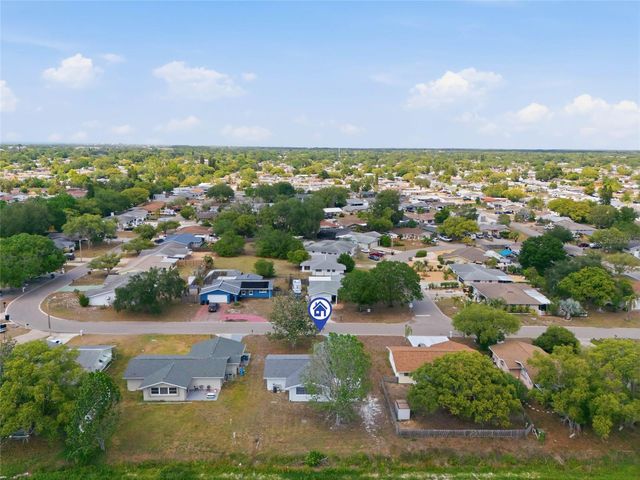 7526 PINEAPPLE LANE, Port Richey, FL 34668