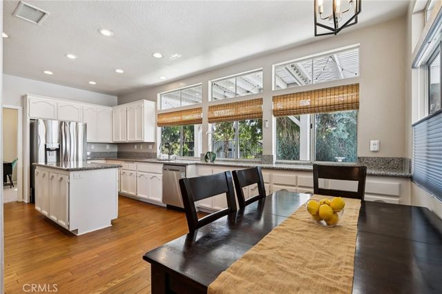 420 Somerset Cir, Corona, CA 92879