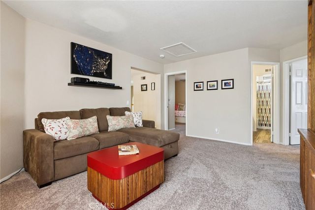 420 Somerset Cir, Corona, CA 92879