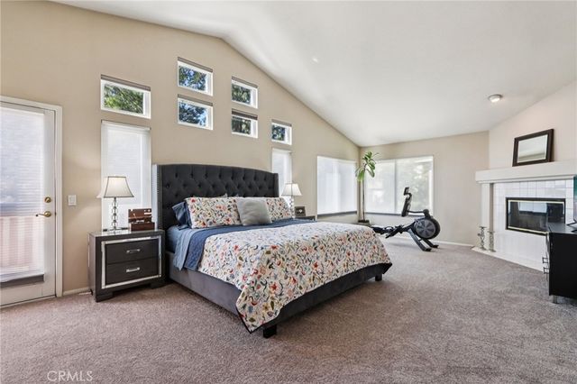 420 Somerset Cir, Corona, CA 92879