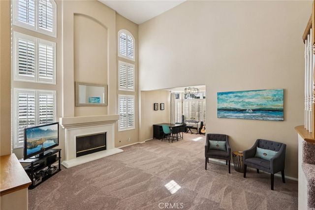 420 Somerset Cir, Corona, CA 92879